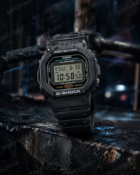 Originele G-SHOCK digitale horloge met ruimte-getest ontwerp | DW-5600UE-1ER