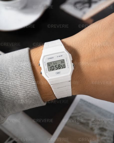 Klassiek F-91W digitaal horloge in wit met bio-gebaseerde band | F-91WB-7AEF