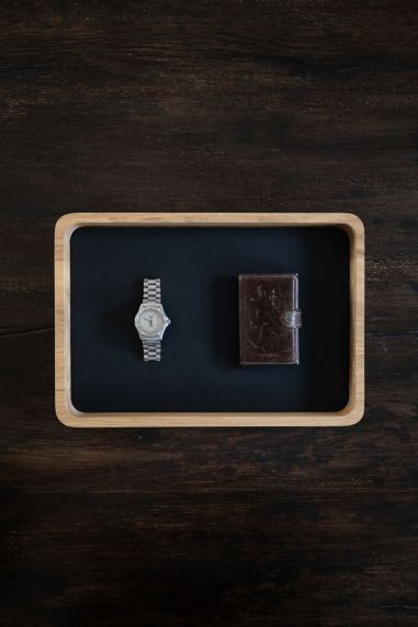 Morelund Valet in Natural Wood/Black Leather MO3200